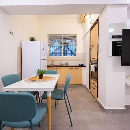 Studio Apartment In Ben Yehuda Cozy And Convinent Tel-Aviv Kültér fotó